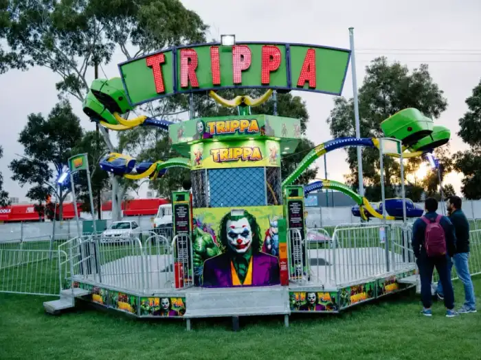 Amusement ride — photograph 06 of 32, Mobile Amusements, South Australia